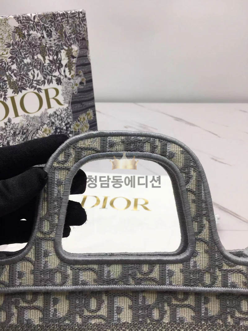 947b7535b8b137c7ce5d157d3e38634c_1767843327_0002.jpg 947b7535b8b137c7ce5d157d3e38634c_1767843327_0002.jpg