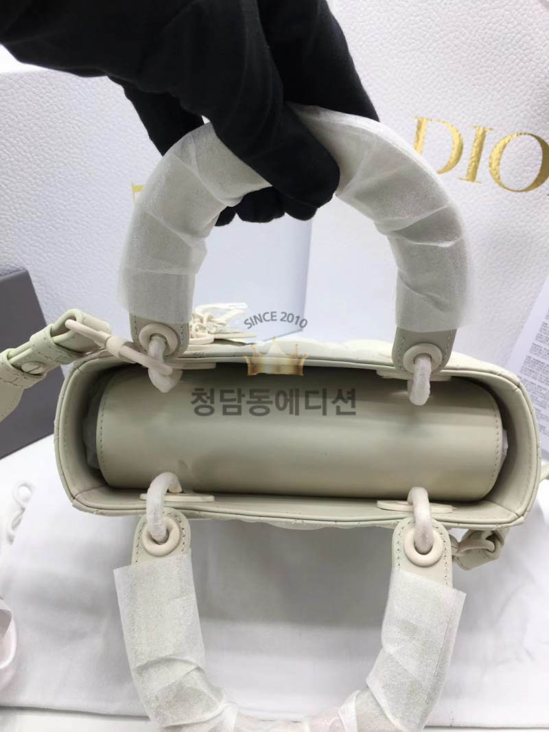 947b7535b8b137c7ce5d157d3e38634c_1767846207_3867.jpg 947b7535b8b137c7ce5d157d3e38634c_1767846207_3867.jpg