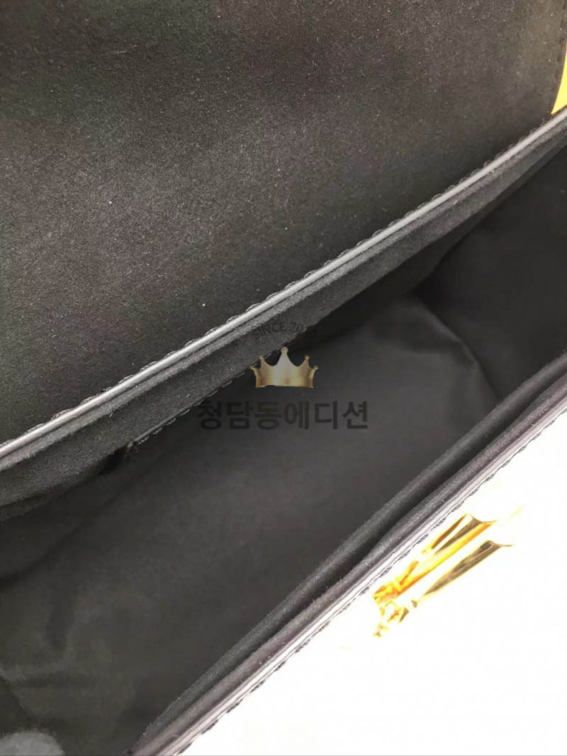 947b7535b8b137c7ce5d157d3e38634c_1767864399_8194.jpg 947b7535b8b137c7ce5d157d3e38634c_1767864399_8194.jpg