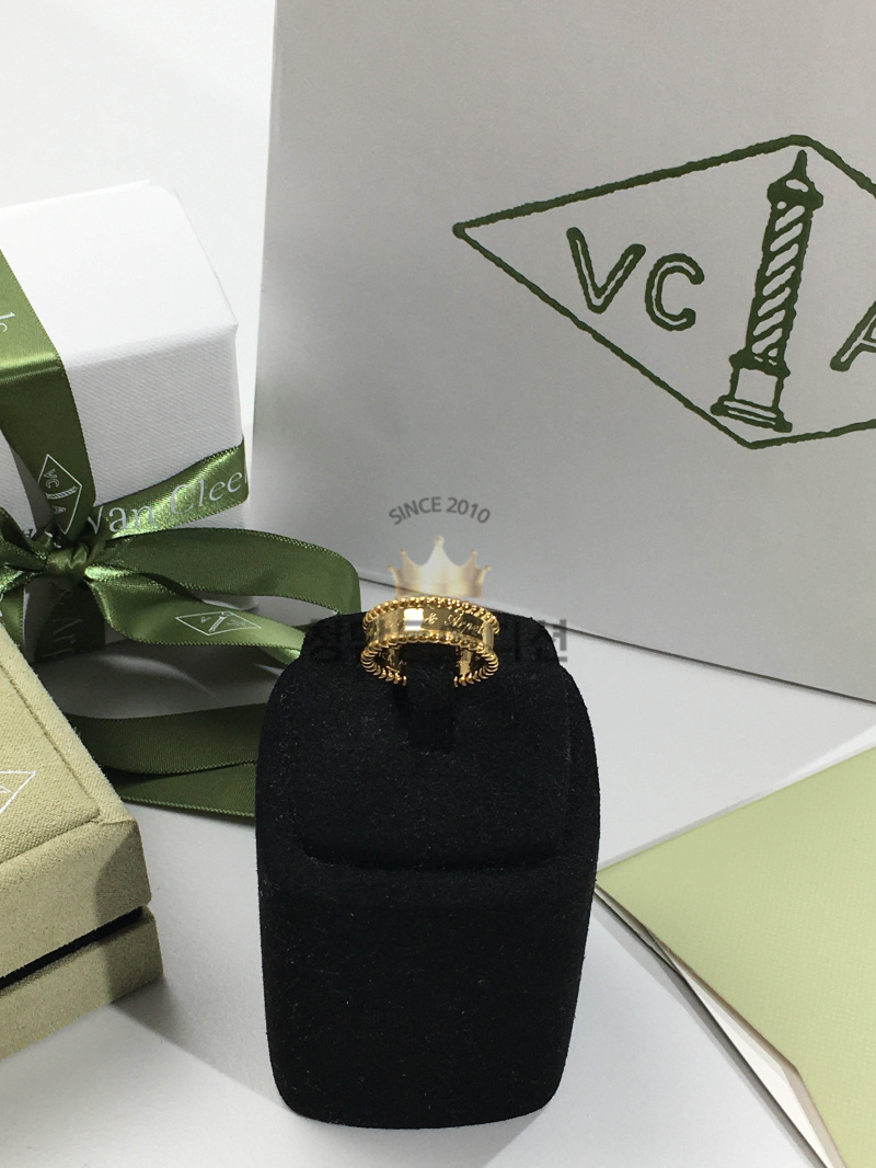 b5a2ae28dbbaa10056a88f7ae46d398b_1768384581_3827.jpg b5a2ae28dbbaa10056a88f7ae46d398b_1768384581_3827.jpg