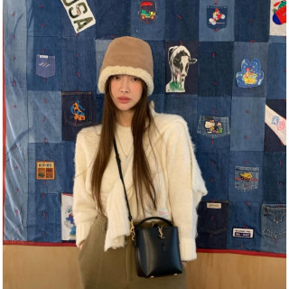 생로랑 LE37 미니 카프스킨 숄더 토트 버킷백