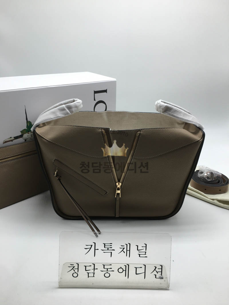 로에베 해먹백 (ZP가죽 동일)