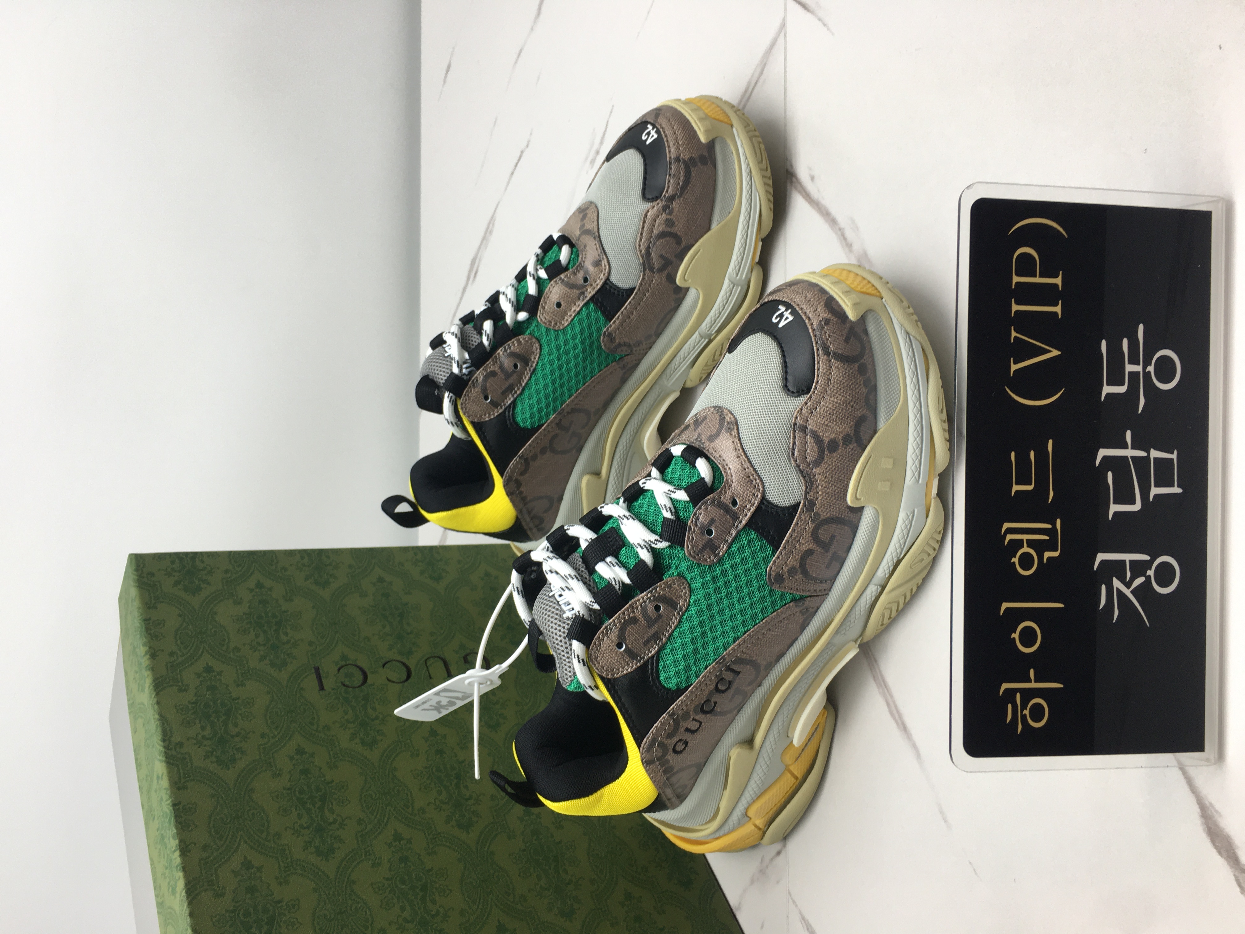 구찌 x 발렌시아가 해커프로젝트 트리플s  (남녀공용)