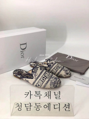 크리스찬 디올 블로퍼 (3COLOR)