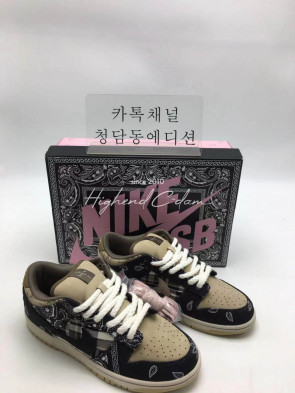 [H12공장]나이키x트래비스스캇 (남녀공용)