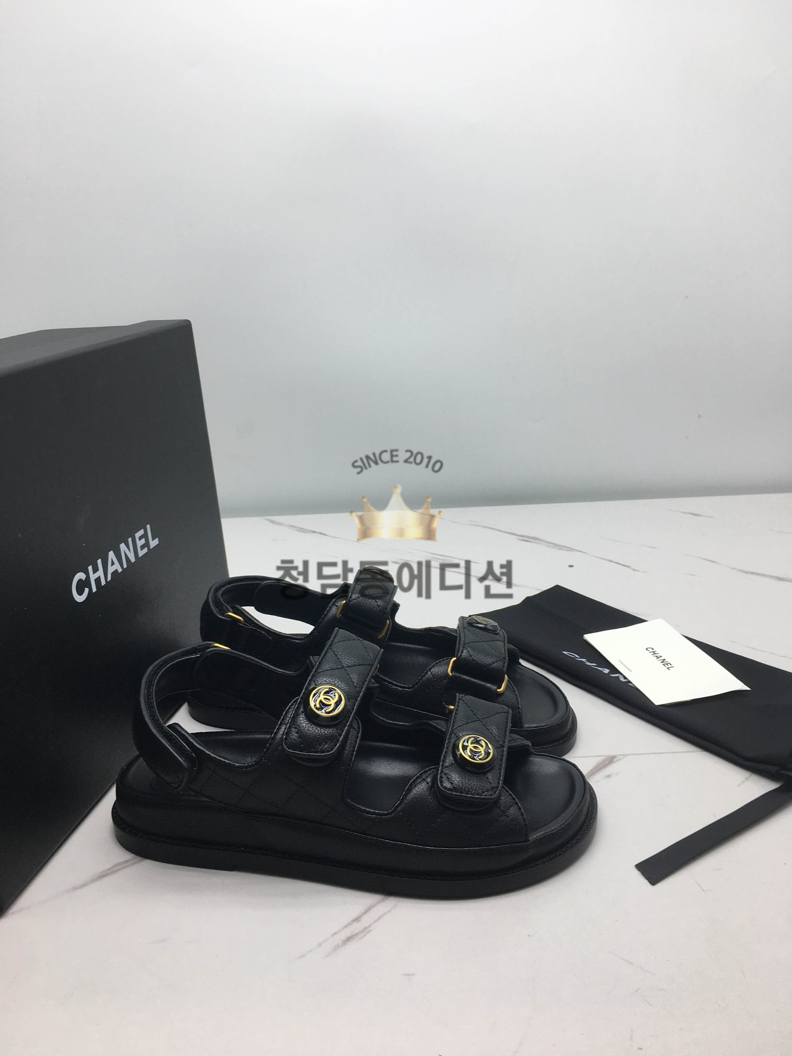 샤넬 벨크로 샌들