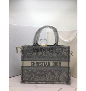 [정품동일가죽] 디올 북토트백 미디움 최고퀄