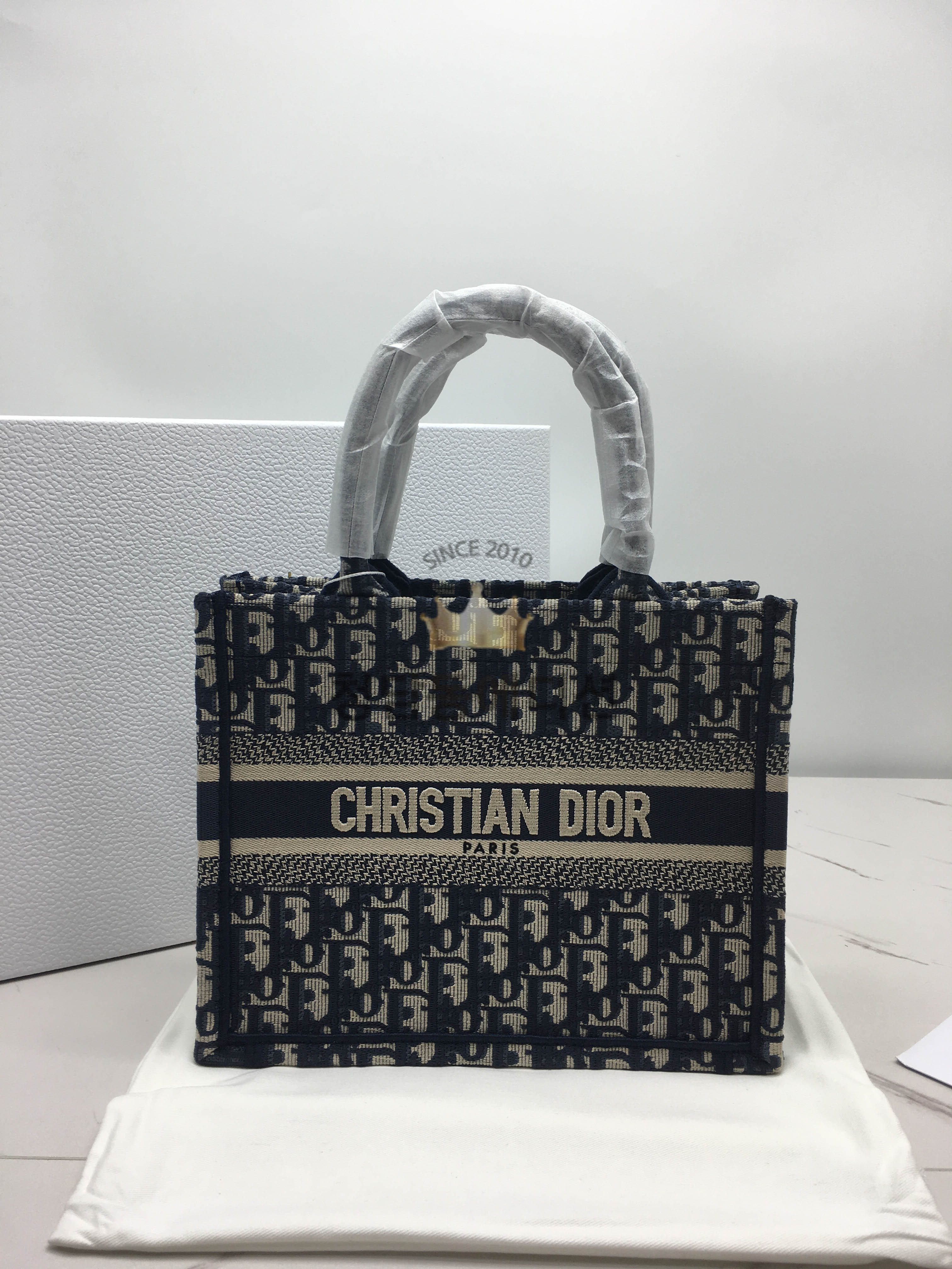 [정품동일가죽] 디올 북토트백 뉴스몰 최고퀄