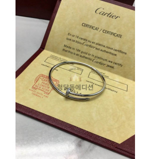 까르띠에 저스트앵끌루 다이아 못팔찌SM (3COLOR) (V-gold소재)