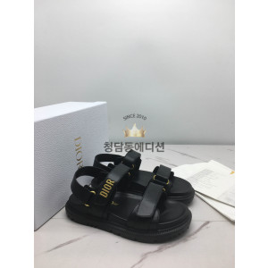 디올 샌들
