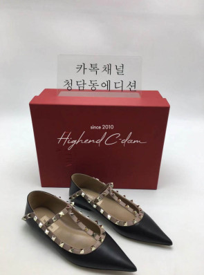 발렌티노 락스터드 플랫슈즈