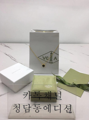 반클리프 알함브라 목걸이 (줄컬러 옐로우골드) (V-gold소재)