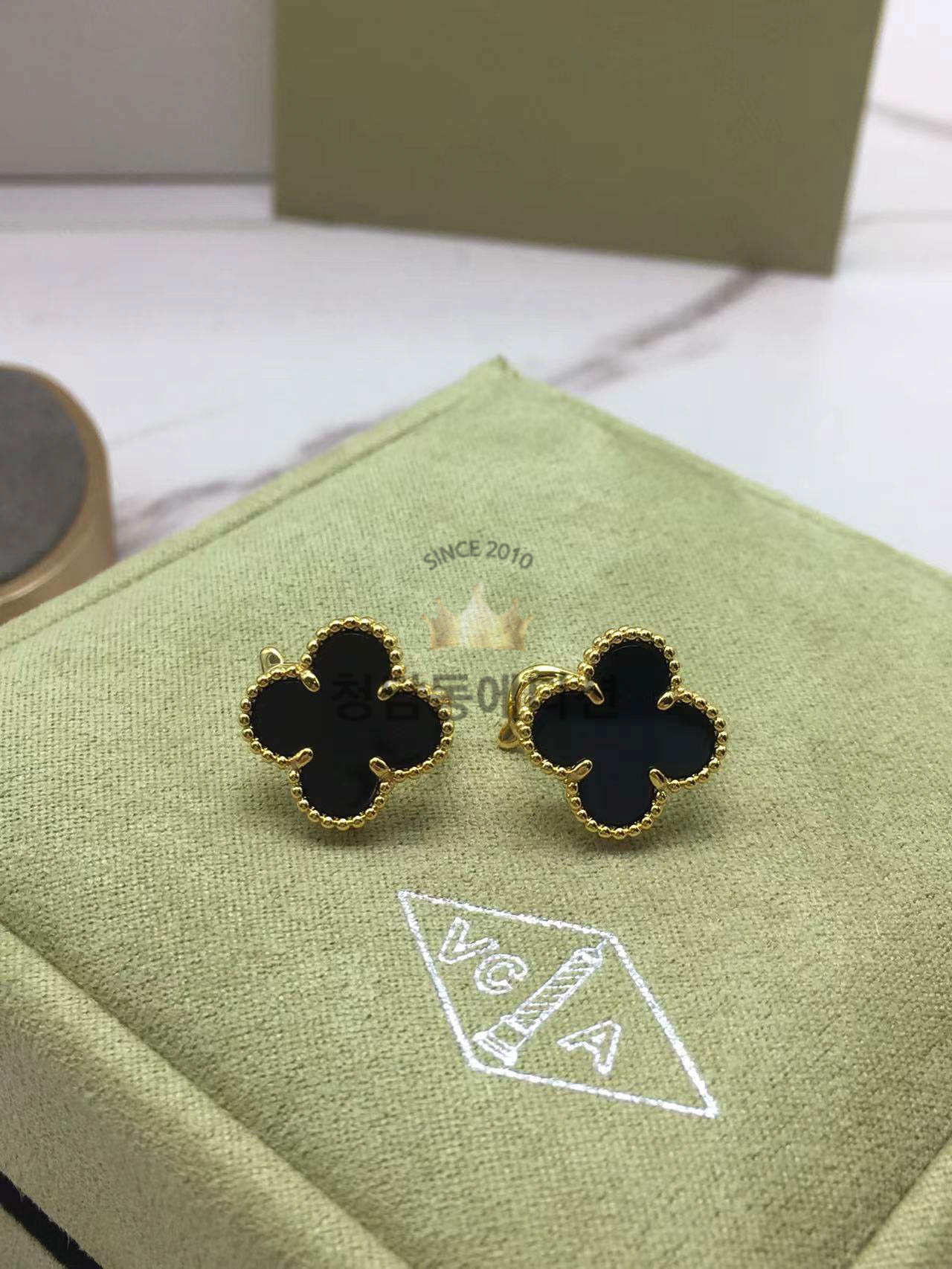 반클리프 귀걸이 (V-gold소재)