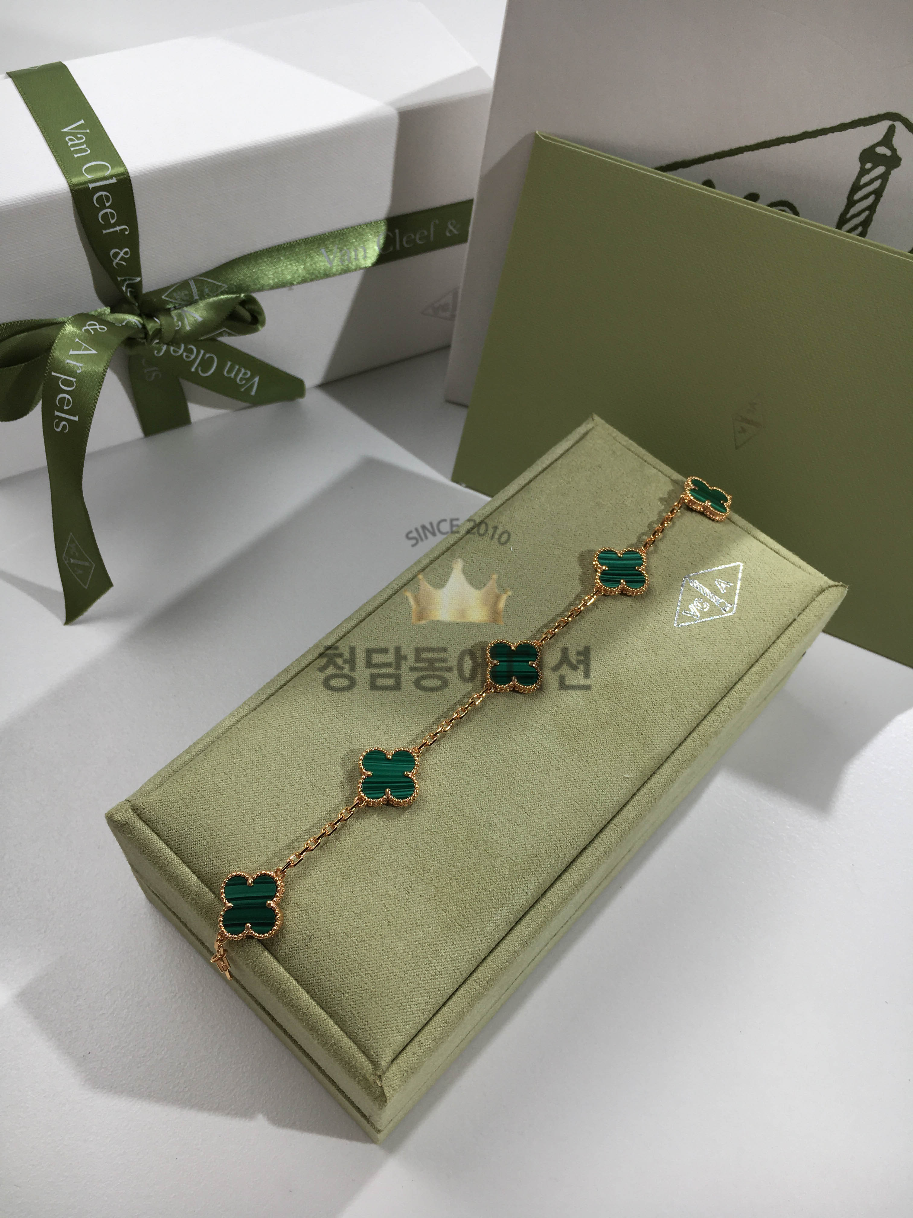 반클리프 알함브라 팔찌 (V-gold소재)