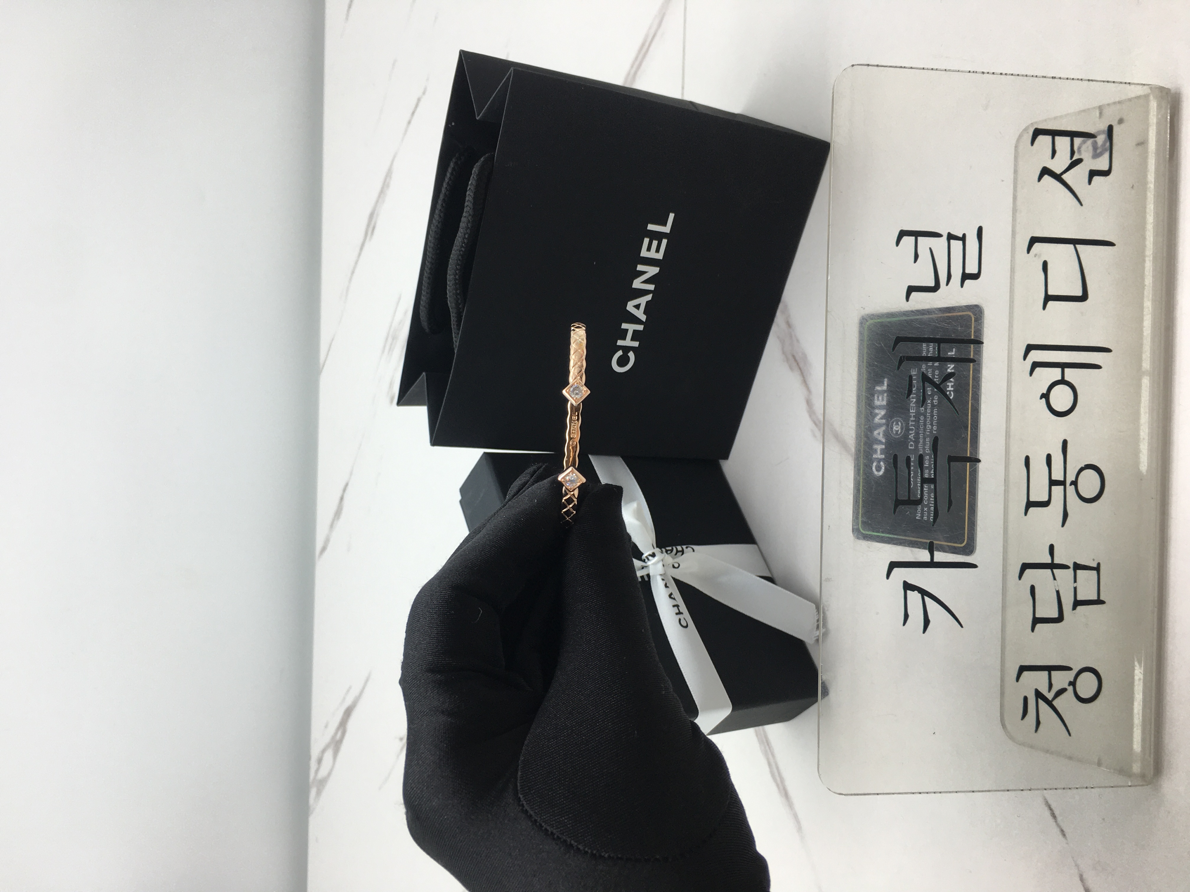 샤넬 코코 크러쉬 팔찌 (컬러 로즈골드, 화이트골드)