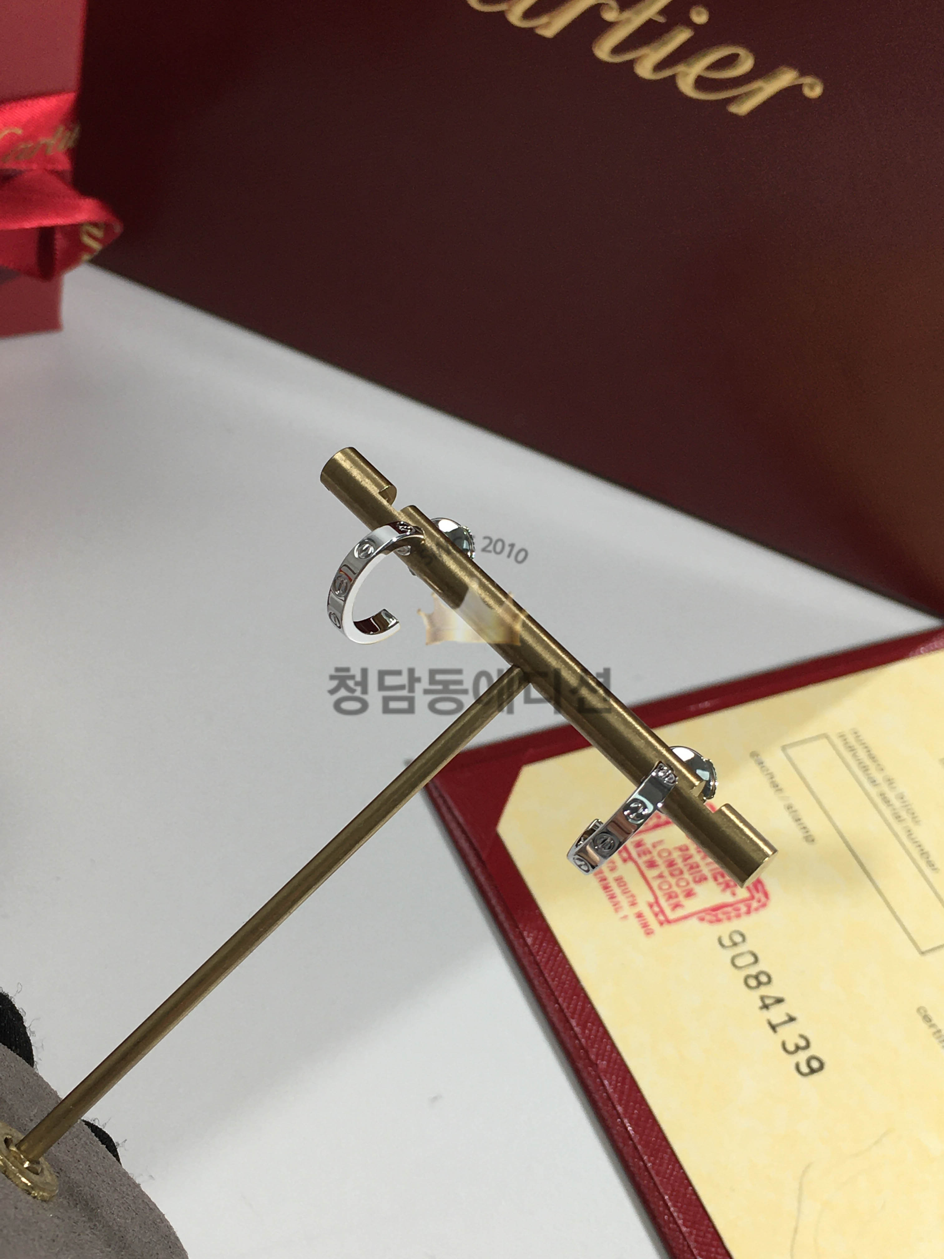 까르띠에 러브 이어링 귀걸이 (컬러 로즈골드, 화이트골드) (V-gold소재)