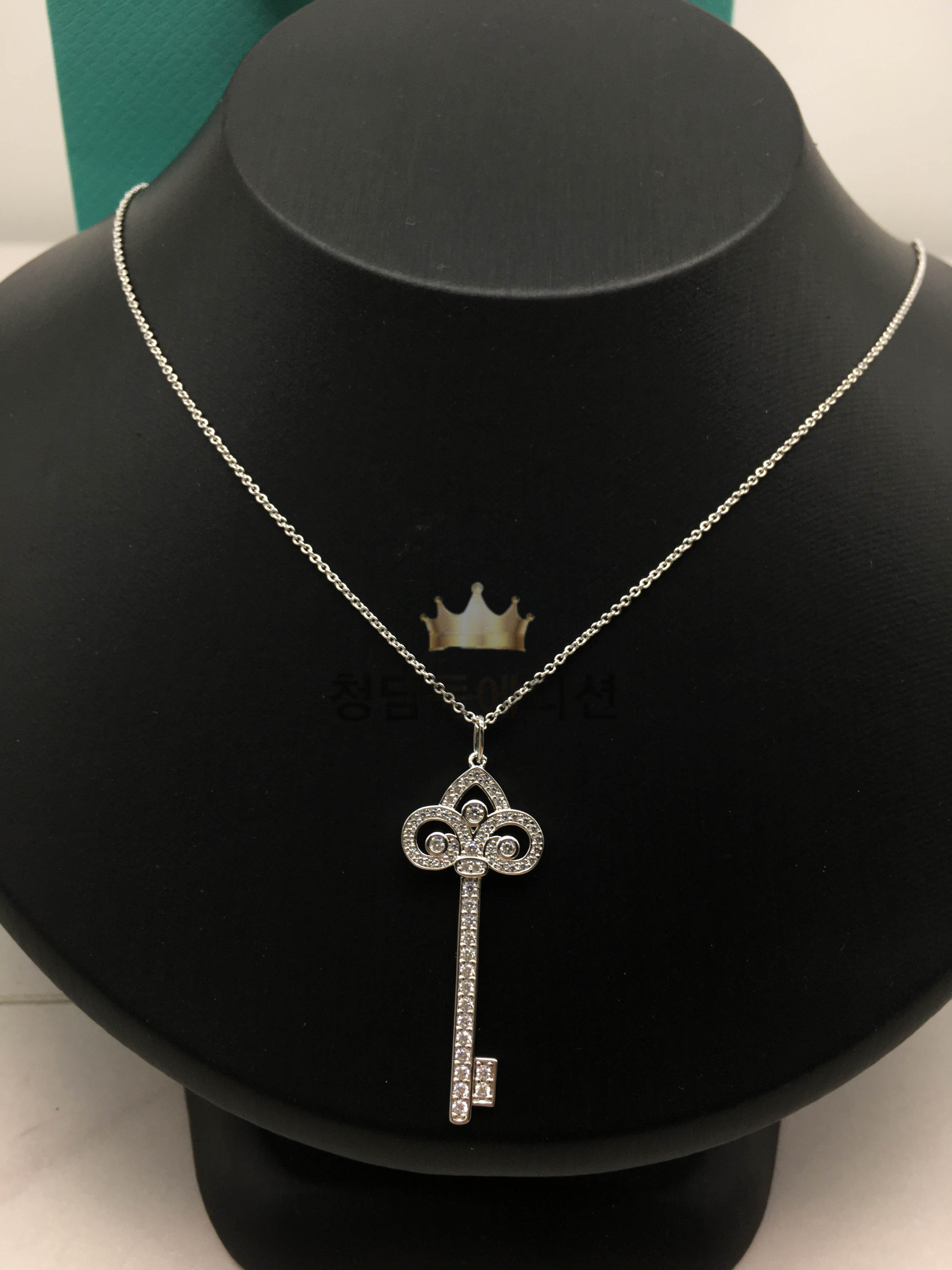 티파니앤코 크라운 키 목걸이 (컬러 로즈골드, 화이트골드)