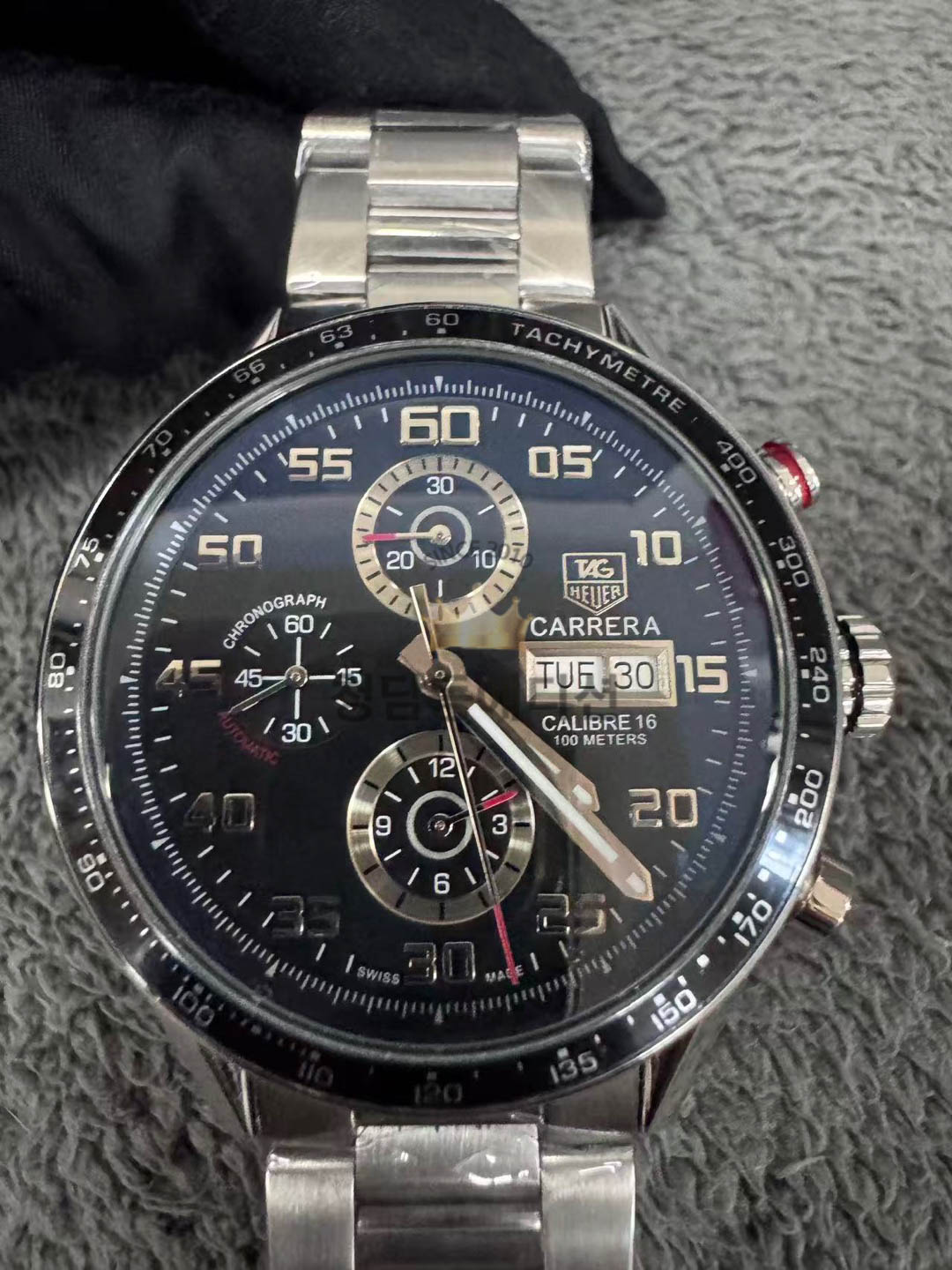 태그호이어 까레라 칼리버1887