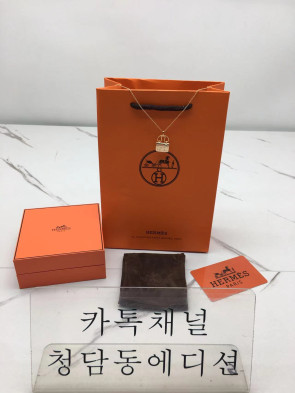 에르메스 콘스탄스 앰뮬레트 목걸이 하이엔드급