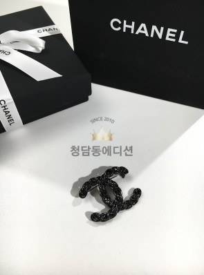 샤넬 브로치