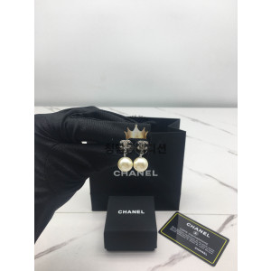 샤넬 cc 펄 귀걸이 (하이엔드급)