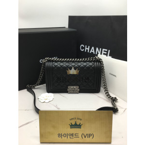 샤넬 보이백 캐비어 미디움 (하이엔드급)