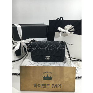 샤넬 클래식 캐비어 플랩백 뉴미니 은장 (하이엔드급)