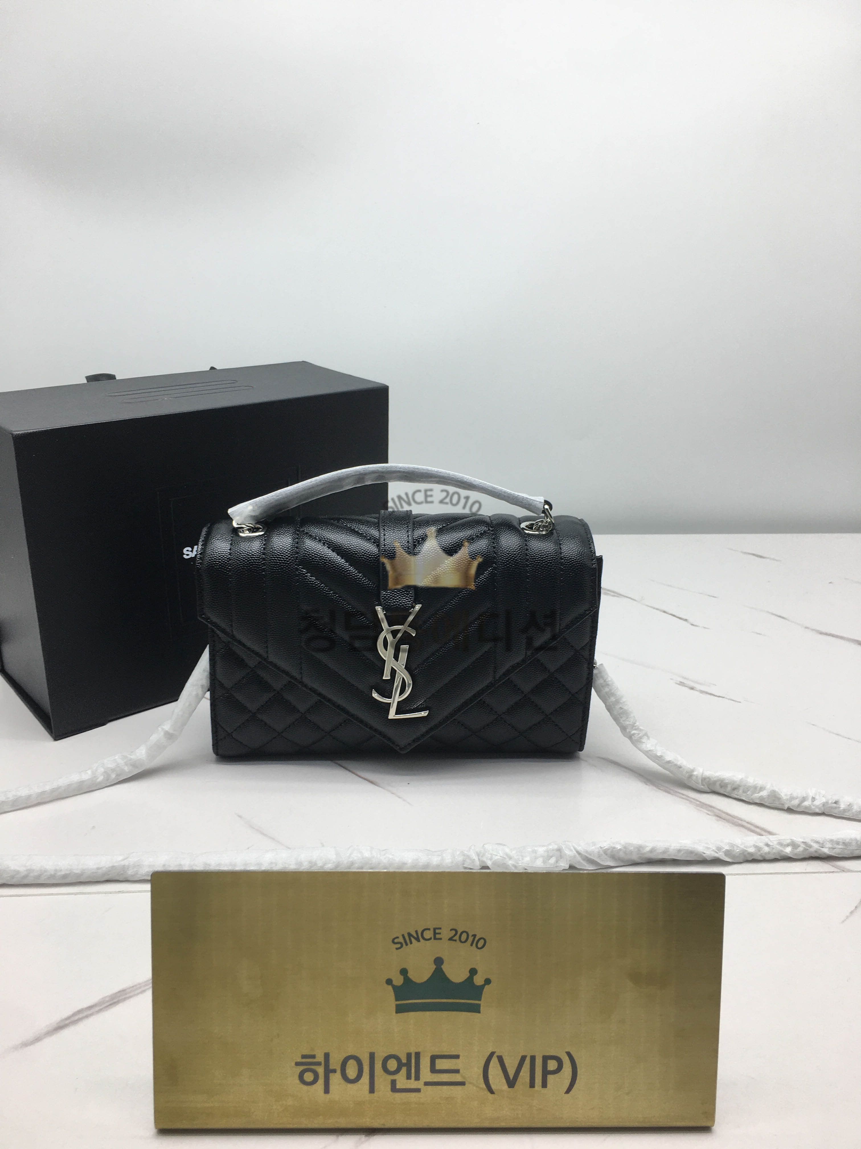 생로랑 엔벨로프 숄더백 스몰 526286 (하이엔드급)