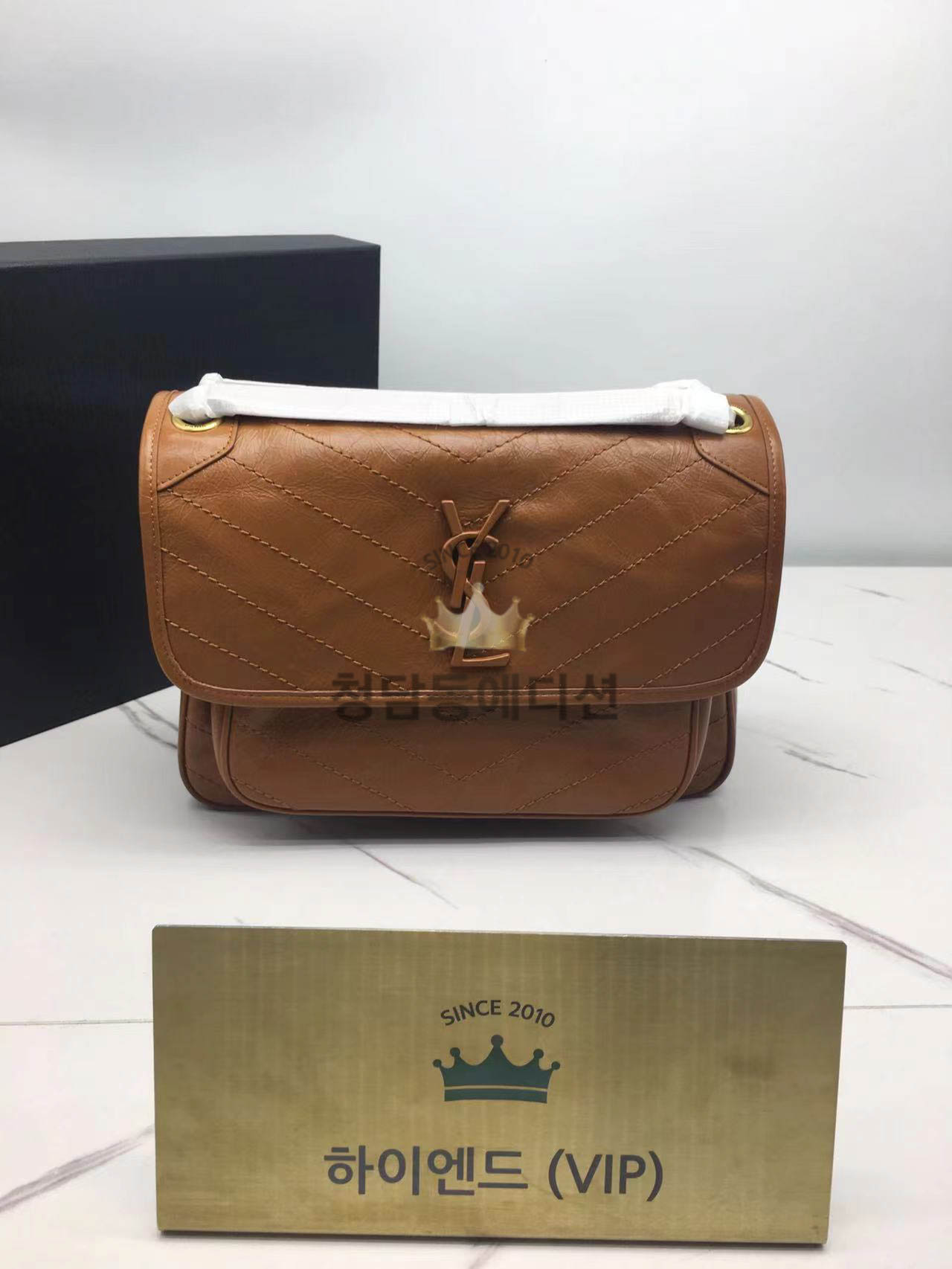 생로랑 니키백 미디움 633158 (하이엔드급)