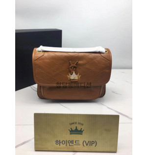 생로랑 니키백 미디움 633158 (하이엔드급)