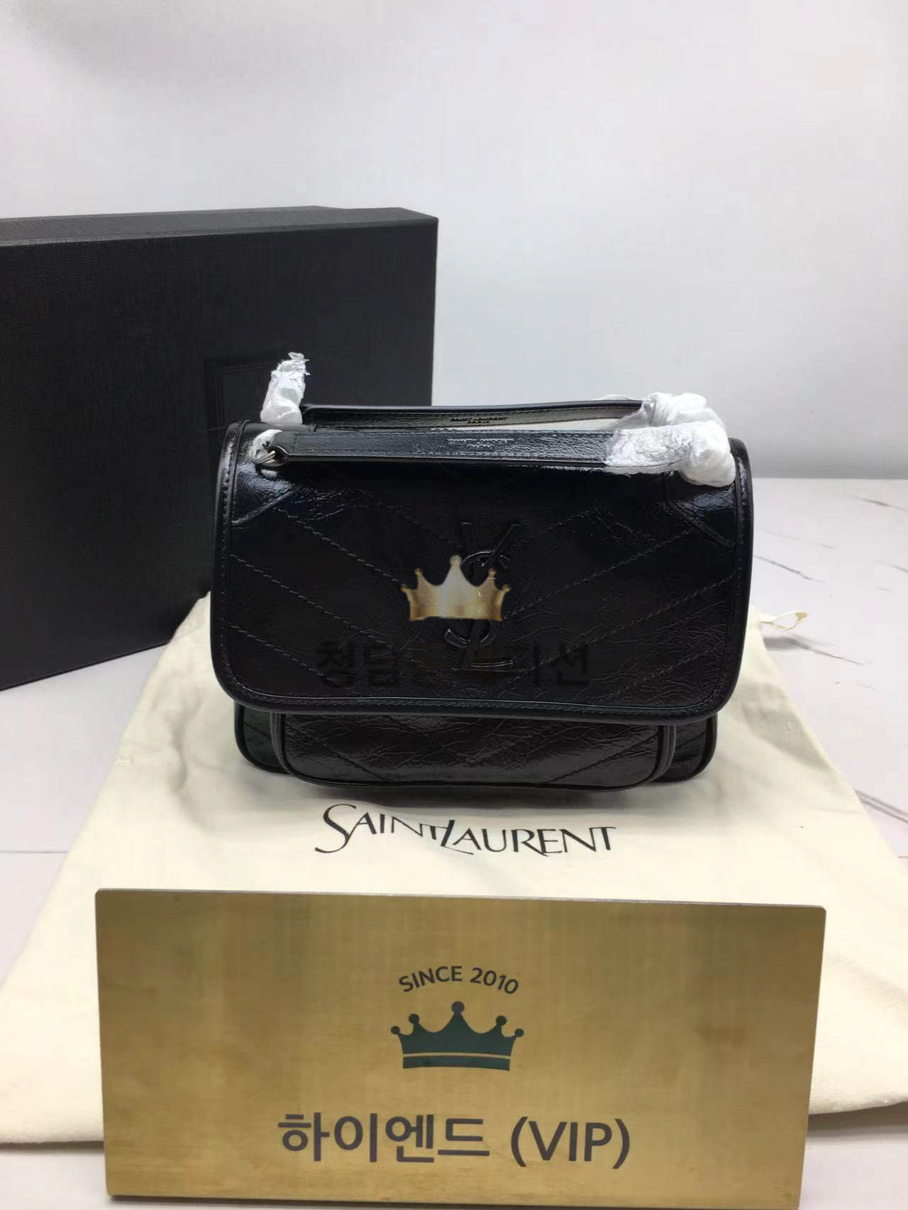 생로랑 니키 베이비백 633151 (체인 실버) (하이엔드급)