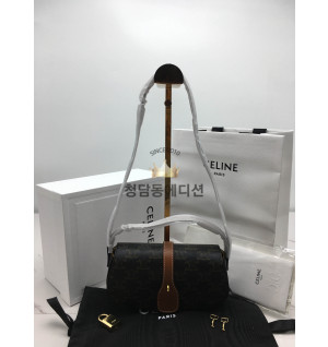 셀린느 트리오페 클러치 온 스트랩 타부백 (하이엔드급)