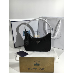 프라다 리에디션 나일론 호보백 2005 (하이엔드급)