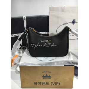 프라다 리에디션 사피아노 호보백 (하이엔드급)
