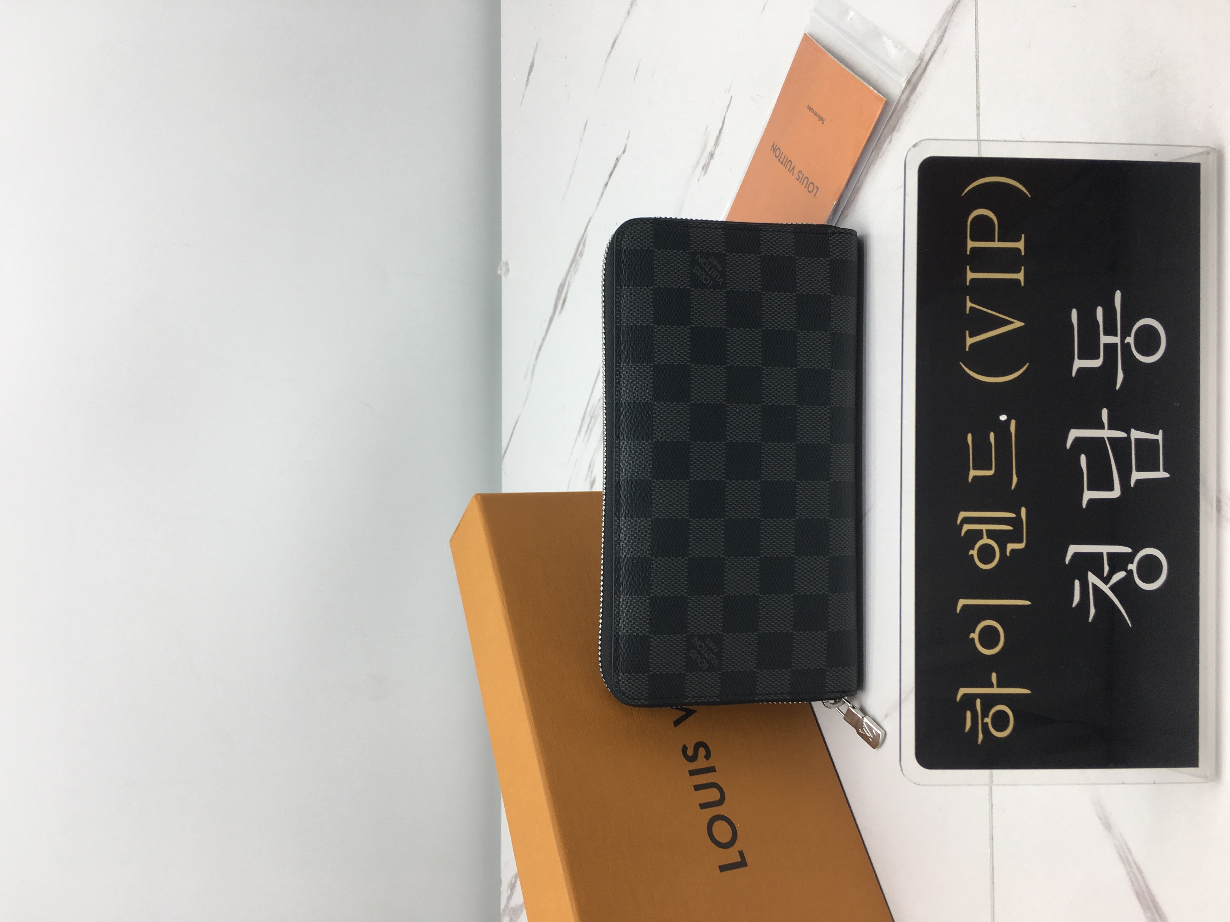 루이비통 지피 오거나이저 장지갑 N63077