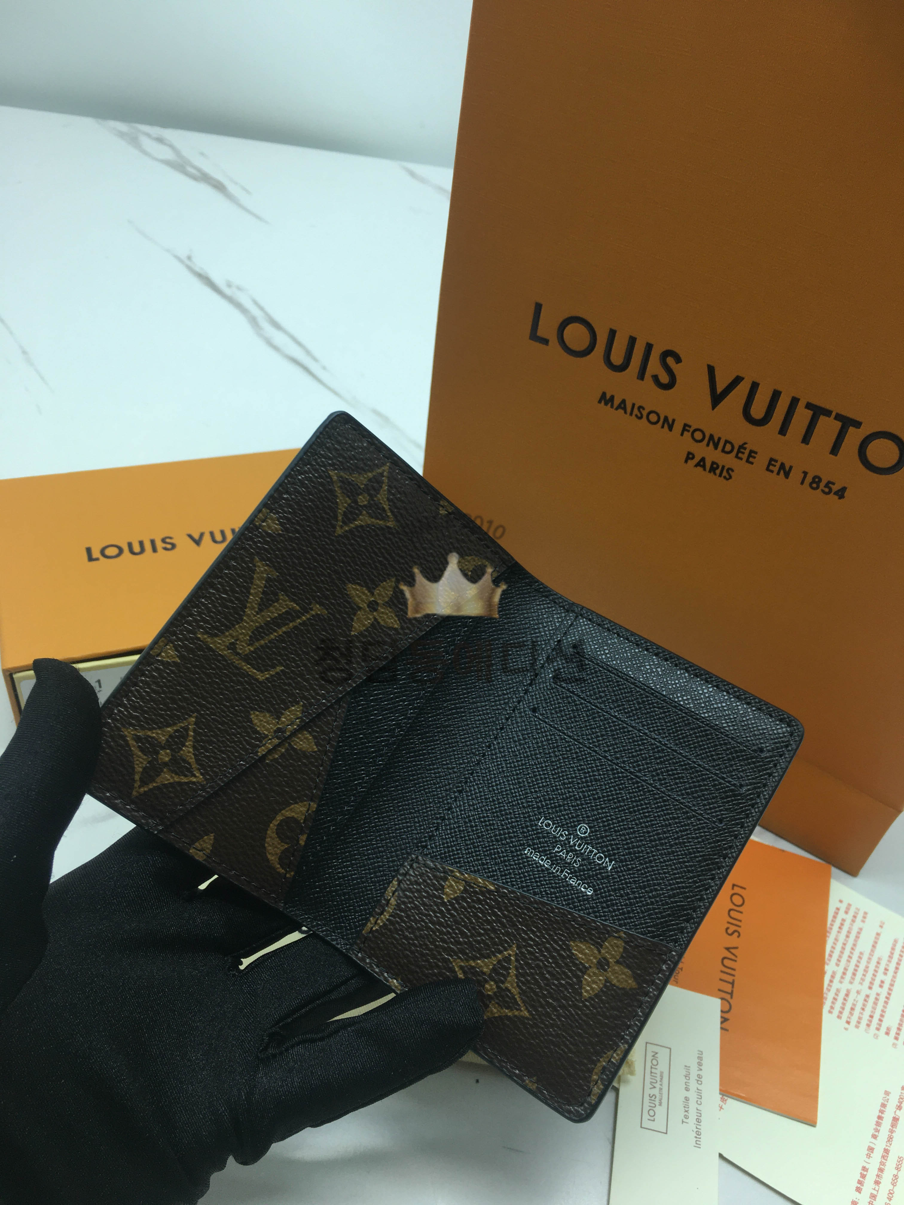 루이비통 포켓 오거나이저 M60111