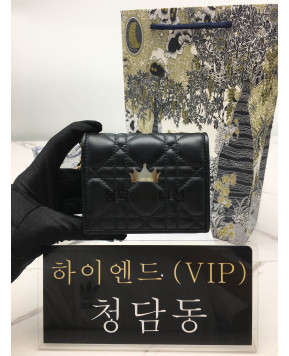 디올 까나쥬 램스킨 반지갑