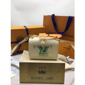 루이비통 트위스트 WOC 체인 숄더백 M59896