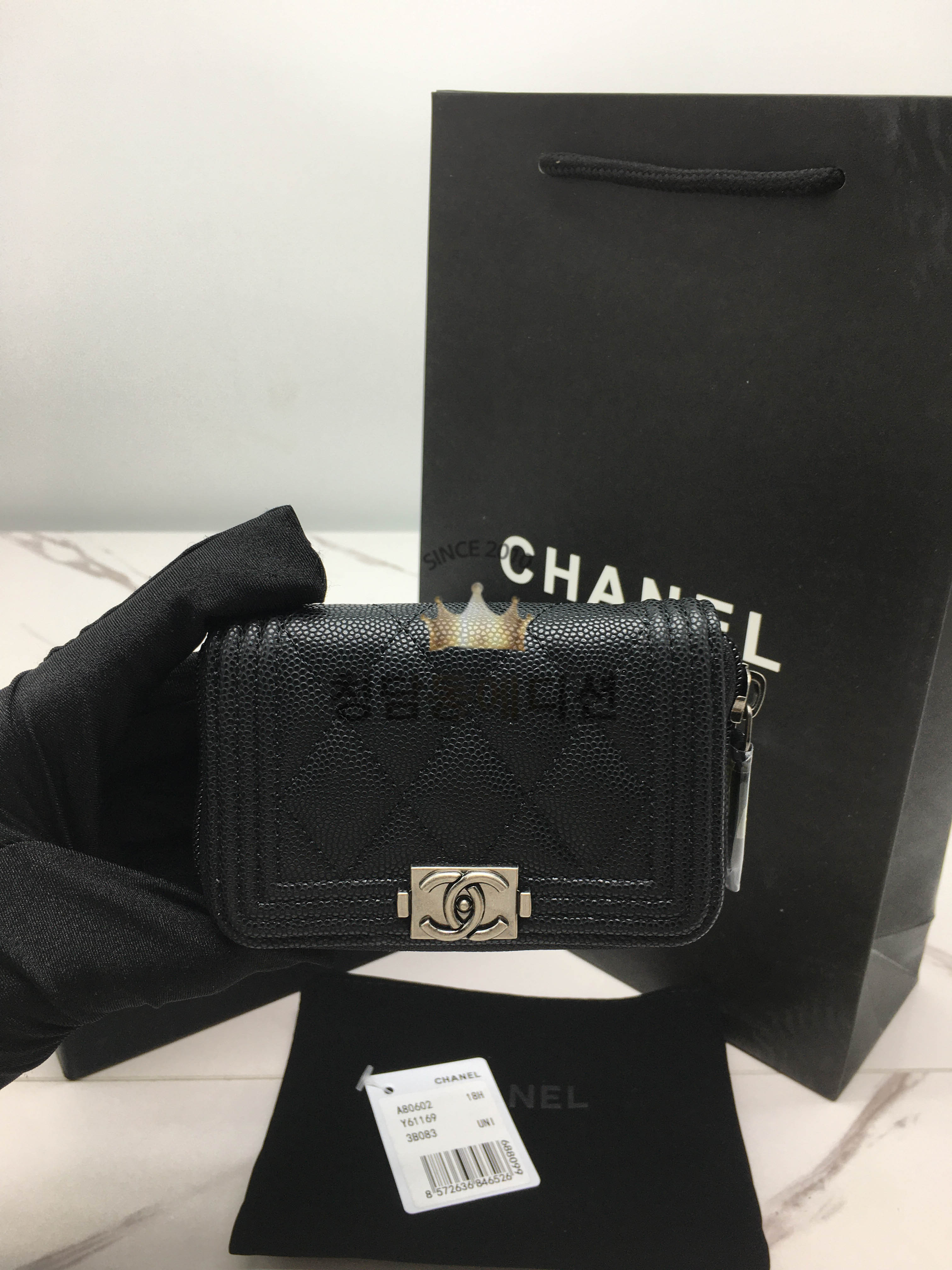 샤넬 보이 작은캐비어스킨 지퍼 카드지갑