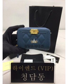 샤넬 보이 작은캐비어스킨 지퍼 카드지갑
