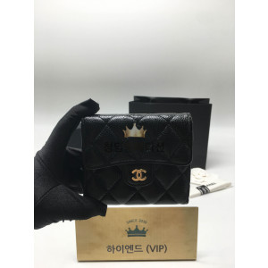 샤넬 클래식 캐비어 플랩 지갑 금장