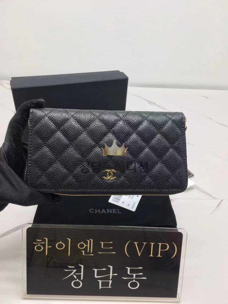 샤넬 클래식 캐비어스킨 지퍼어라운드 장지갑 금장