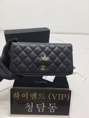 샤넬 클래식 캐비어스킨 지퍼어라운드 장지갑 금장