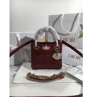 디올 레이디백 17cm (버클색상 금장) 페이던트