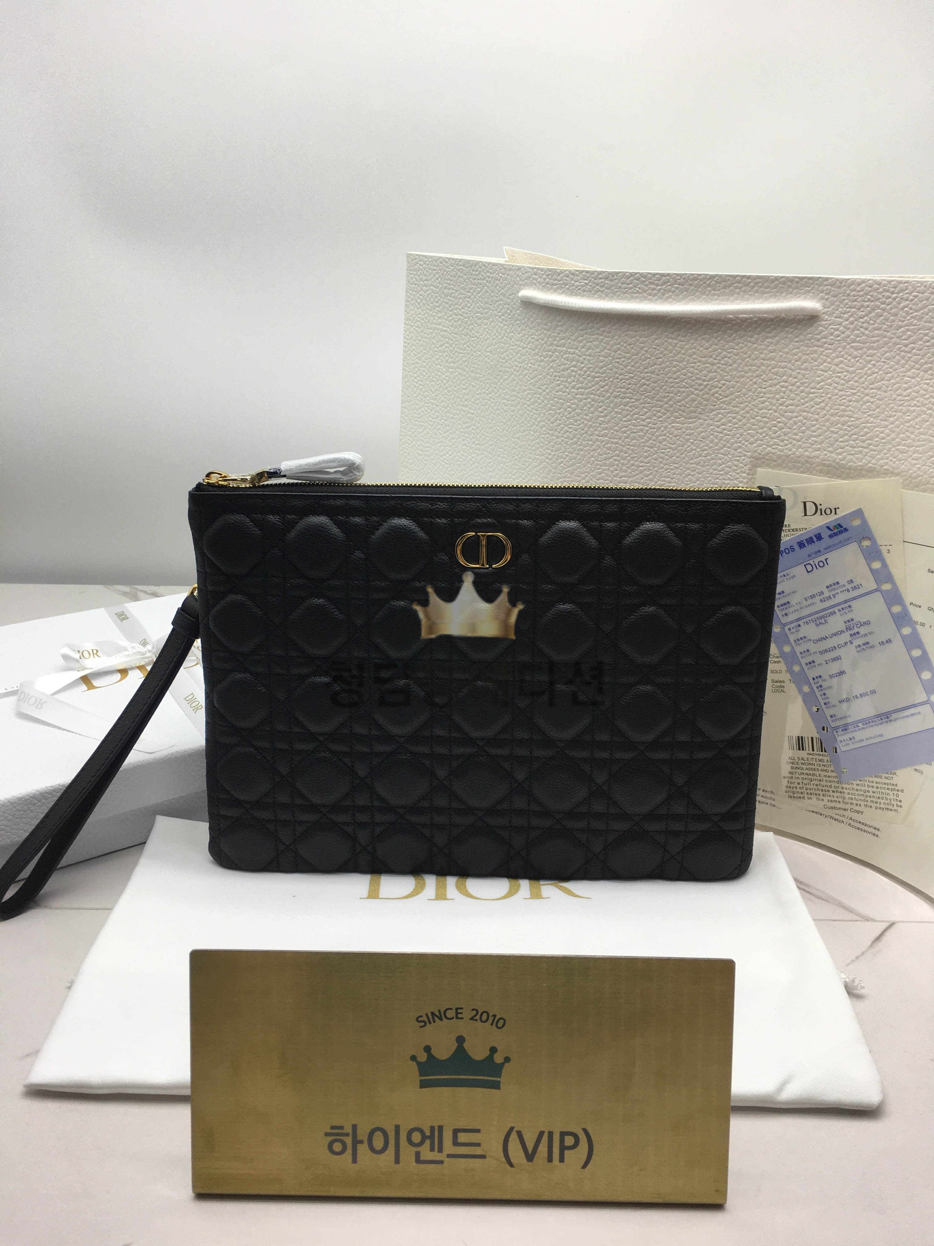 디올 카로 라지 데일리 파우치