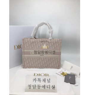 디올 북토트백 미디움