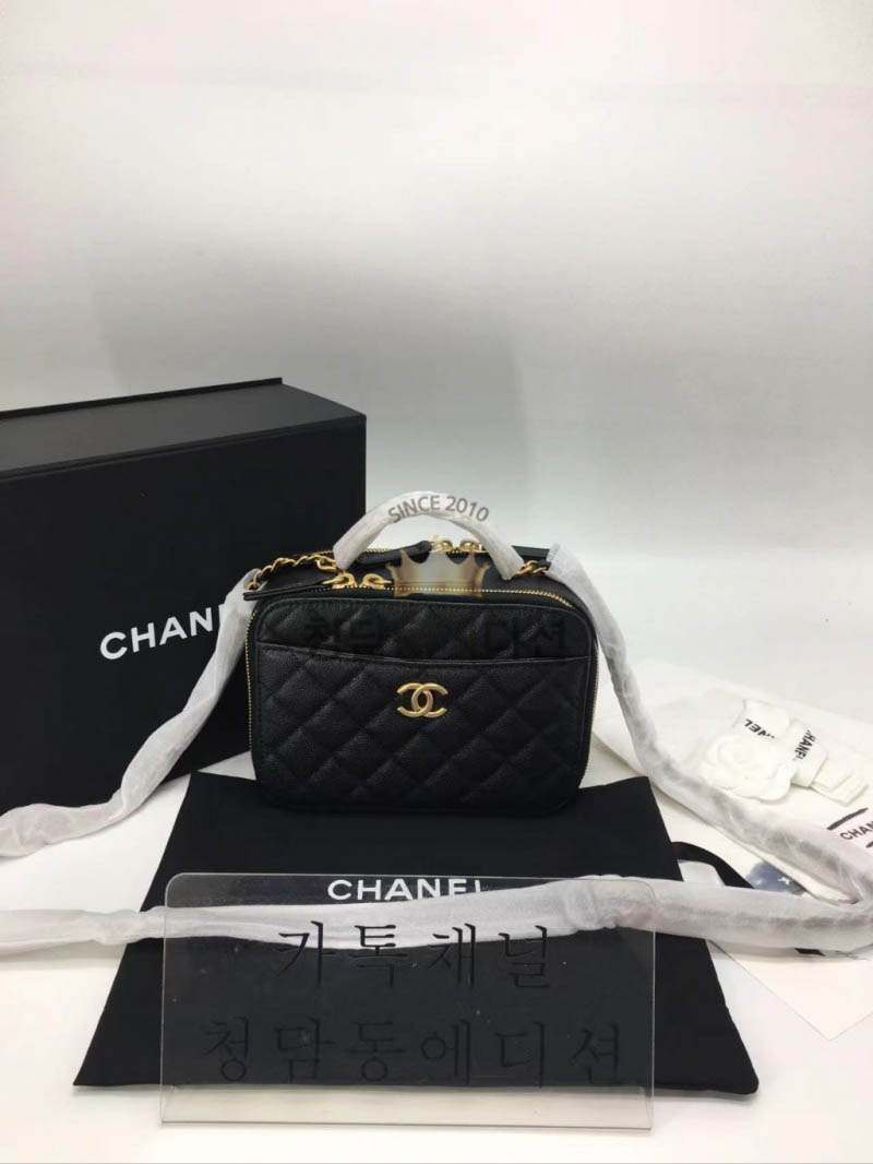 샤넬 22SS 이니셜 로고 탑핸들 베니티 케이스(17.5cm,19cm)