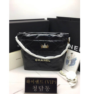 샤넬 22백 스몰 (upgrade ver.) (화이트 로고)