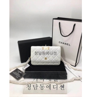 샤넬 클래식 WOC  체인 월릿