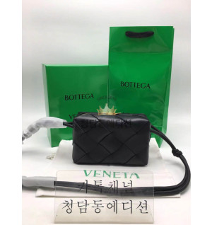 보테가베네타 카세트 카메라백